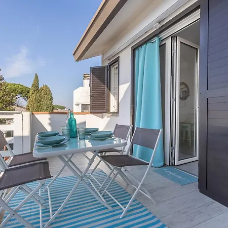 Guesthost - Parco Del Sole Flat With Terrace Lido degli Scacchi