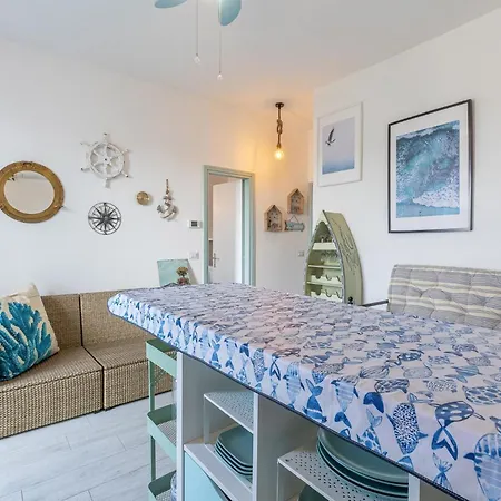 Apartment Guesthost - Parco Del Sole Flat With Terrace *