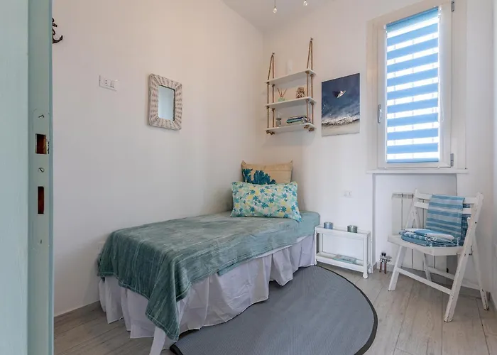 Guesthost - Parco Del Sole Flat With Terrace شقة