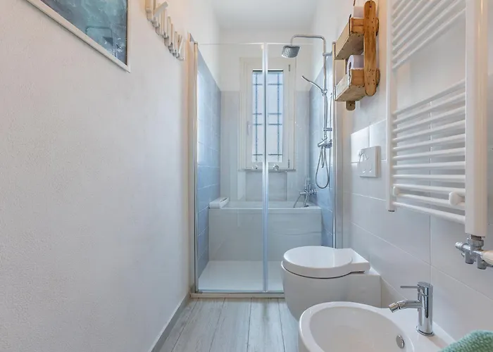 شقة Guesthost - Parco Del Sole Flat With Terrace
