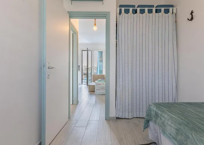 شقة Guesthost - Parco Del Sole Flat With Terrace *