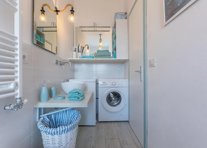 شقة Guesthost - Parco Del Sole Flat With Terrace